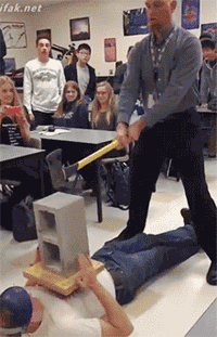 蜡烛|十则幽默笑话：说这种话的人，口袋里一定没有钱