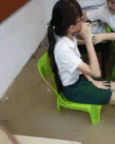 妹子|妹子, 结婚了还这么霸气, 就不怕被你男朋友看见吗?