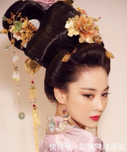 她是唐高宗的宠妃却在与武则天的斗争中失败最终饱受折磨而死2