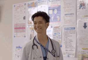 鞋子|这个鞋子亮了