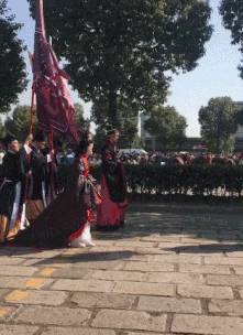 大冷|「搞笑GIF」大冷天，真心不容易，姑娘改行吧