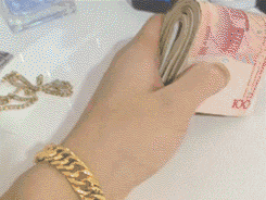 不要|搞笑GIF: 原来烫发是这么烫的, 我读书少你不要骗我