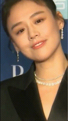 哥们|搞笑GIF趣图:哥们,不作死就不会死,你摔得很痛吧!