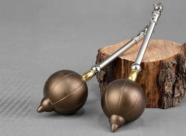 评书猛将兵器前三强:项羽斩几十万屈居亚军,冠军一战砸死百余万_看看