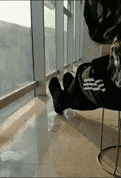 大爷|搞笑GIF动图：第一次见网友，他说他开车来的，结果……