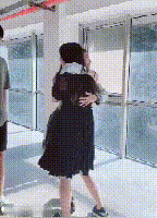 差劲|搞笑GIF趣图:哥们，你的天下第一刀，质量也太差劲了吧！