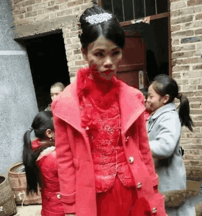 表姐夫|妹子，在家睡觉也要注意形象呀，你这姿势让人看见多尴尬