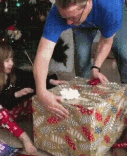 妹子|搞笑GIF趣图：兄台，你吃的这碗面，叫做黯然销魂面吧