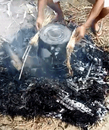 豪爽|搞笑gif：就我一个男生，她们都这么豪爽 我该怎么办？