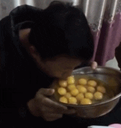 单身|搞笑GIF:单身狗式睡法