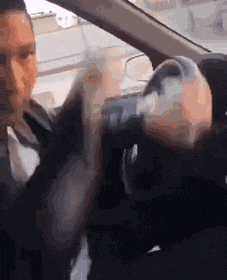 滑冰|搞笑GIF:看看我们大东北,滑冰这玩意根本就不用学的