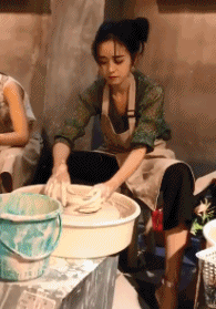 跆拳道|搞笑gif :别看人家是女子，人家可是跆拳道黑段