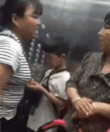 裤兜|爆笑GIF趣图: 男人喝醉了之后感觉整个世界都是他的!