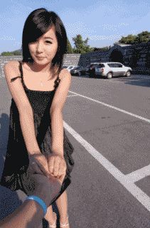 嘚瑟,?美女你要能坚持五分钟算我输