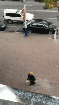 这是|搞笑GIF动图：那一天，他开心的像个孩子