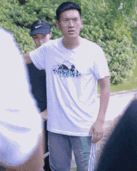 挖掘机|搞笑Gif动图：牛魔王大战挖掘机