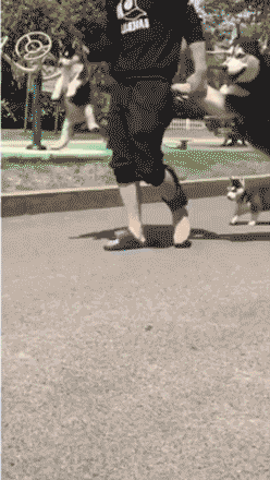 妹子|搞笑gif趣图：高手在民间，这开瓶的技术不去打高尔夫球，可惜了。