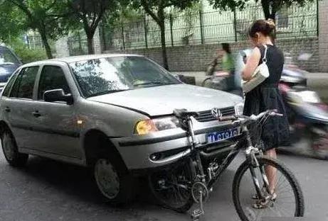 狗头|妹子，我能摸摸你的狗头么？