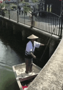 这是|搞笑GIF趣图:我裤子都脱了,你却给我看这个