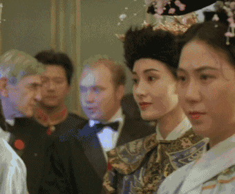 新垣|搞笑GIF：周末在家姿势——新垣躺