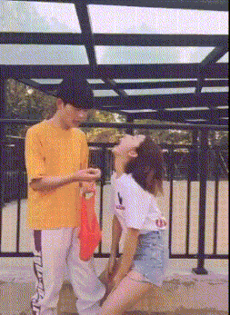 鸡翅|爆笑GIF：这背后一定有不一样的故事！