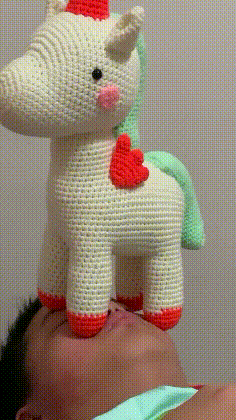 姑娘|搞笑GIF:姑娘你的身材还能再好点吗?都这样了还这么坚持,让我们怎么办?