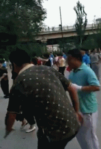 稀奇|搞笑GIF:①老外干活真稀奇: