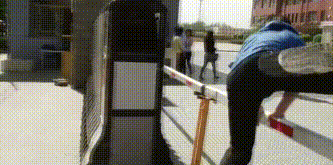 学习|搞笑GIF:不是说追着玩嘛!去哪里了?藏起来了?