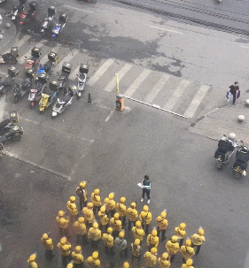 妹子|搞笑GIF:笑场,我们是认真的!我笑也是认真的!