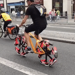 西门|搞笑GIF：哈金莲，你这是在等你的西门大官人吗？