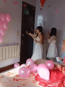 绿帽子|搞笑gif:这几个意思?给我带个绿帽子?