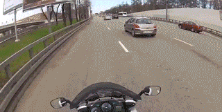 怪怪|爆笑GIF: 这场景总觉得哪里怪怪的