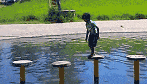 搞笑|搞笑GIF：三哥，给自己剪发都这么迷人