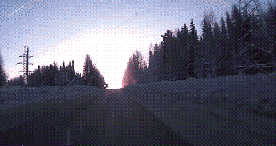 远光灯|其实看不出有个人......