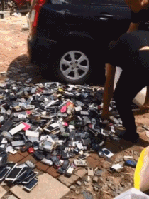 女朋友|非常雷人的GIF动图：这么戏耍自己的女朋友，真的好吗