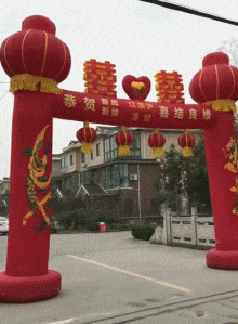 小伙|搞笑GIF趣图:妹子，快起来，打排球出点意外是很正常的！