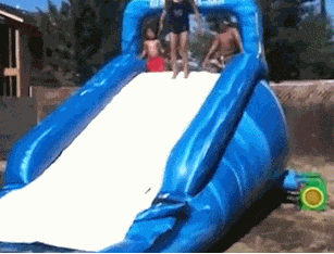 尴尬|爆笑GIF：姑娘，玩游戏还是踏实点，这下尴尬了吧