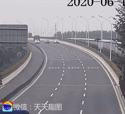 哥们|搞笑GIF：我还真以为你这么帅可以接到的！