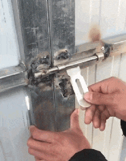 这是|搞笑gif: 这是找虐吗？喜欢被打屁股？