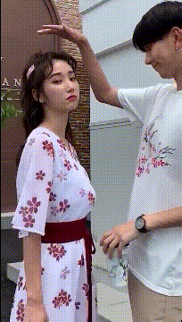 儿子|搞笑GIF：儿子，你为了老婆，这么做真的不值得！