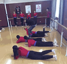 挫折|开心一刻：这位美女是事业上受到了什么挫折还是感情上受过挫折呢