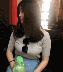 妹子|GIF:姑娘这身绝活太厉害了
