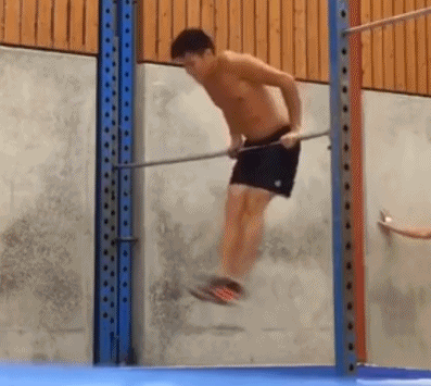 箱子|搞笑GIF:箱子失控,然后继续翻车