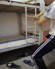 是在|搞笑GIF趣图：不是我不洗车，我是在等下雨