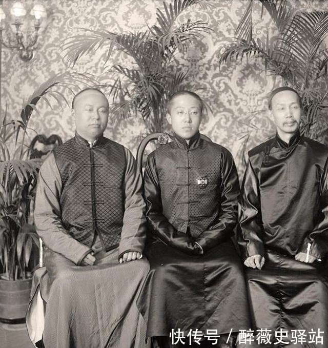 这一张照片是1910年5月1日,载涛,李经迈(李鸿章的小儿子)一行在美国