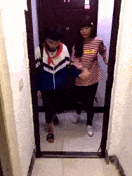 不要|搞笑GIF: 小宝贝, 不要再吃了, 你看肉肉的长那么多了。