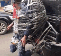 兄弟|搞笑GIF趣图:妹纸你这是练的什么神功?好腰力!