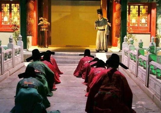 古代大臣上朝唐朝坐宋朝站清朝跪文化进步还是倒退