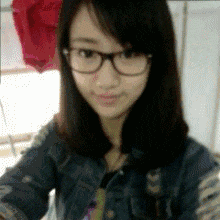 老子|搞笑GIF:黑猩猩:这饲养员连脸都不给老子洗,让老子怎么见人啊