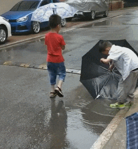 妹子|搞笑GIF:笑场,我们是认真的!我笑也是认真的!